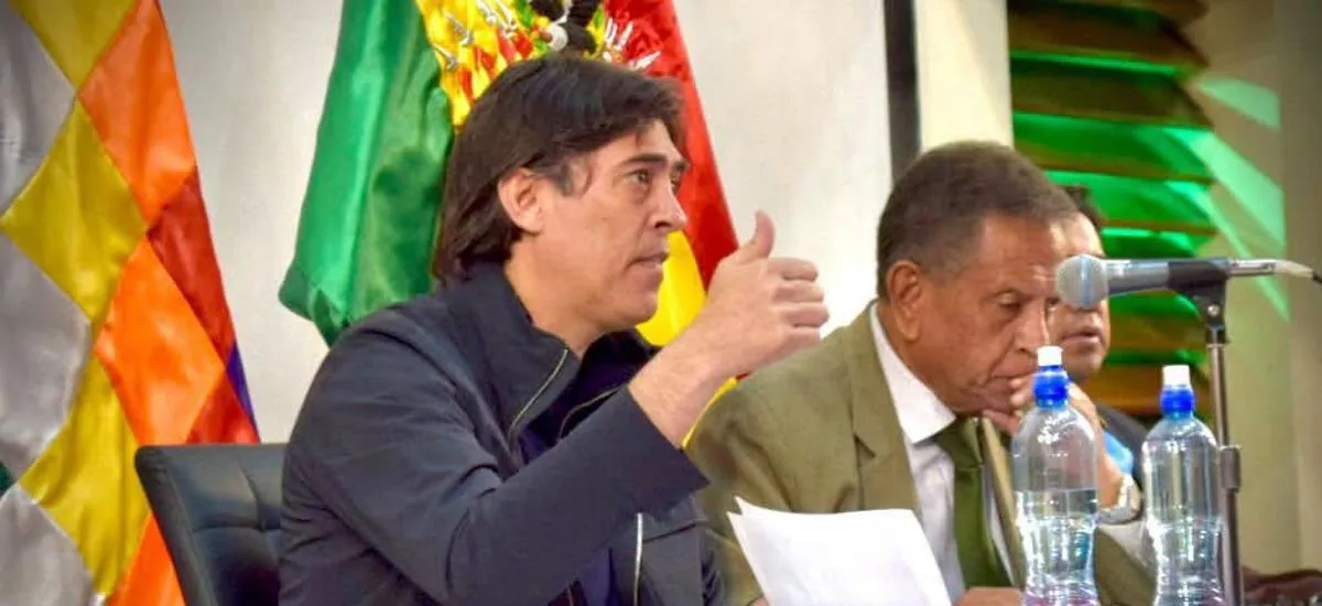 El Gobierno convoca a la Confederación de Choferes para dialogar el martes, al día siguiente del paro