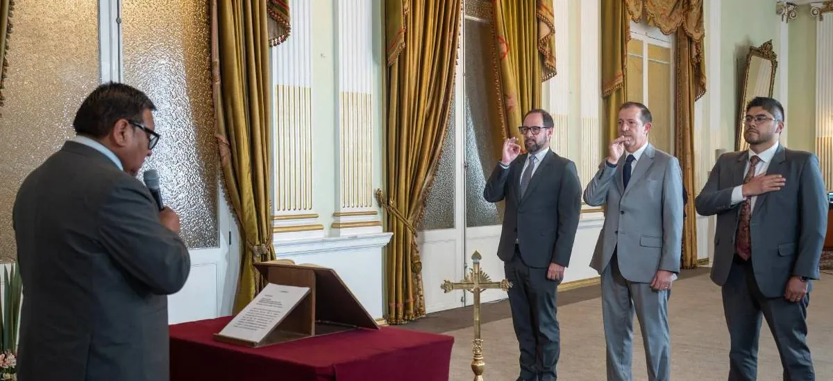 Canciller posesiona a tres viceministros, entre ellos el de Turismo y Culturas