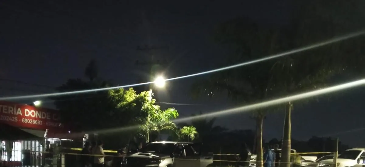 Ataque armado en el Urubó: hallan muerto a un hombre dentro de un vehículo