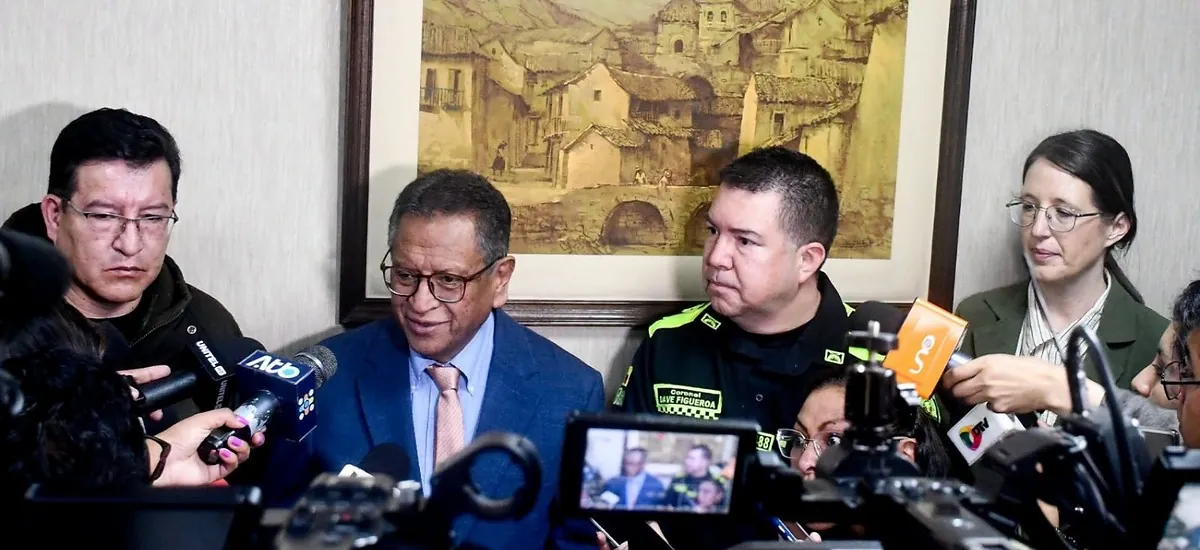 Bolivia expulsa a 40 extranjeros vinculados al crimen organizado y refuerza controles contra el PCC y el Comando Vermelho