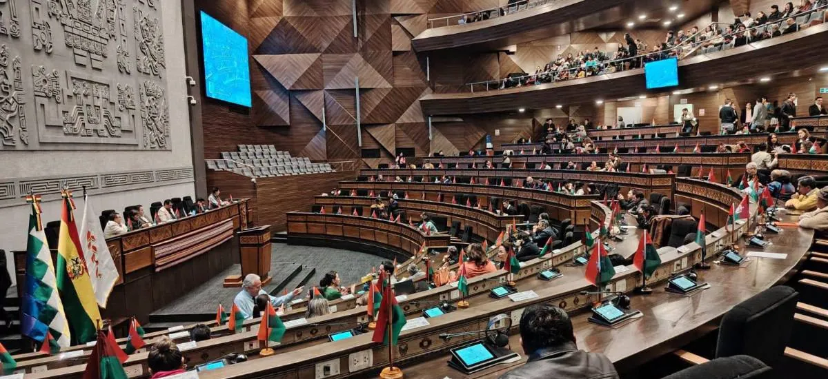Ley de inversiones: Presidente de Diputados dice que buscarán consensos; en Libre denuncian transfugio