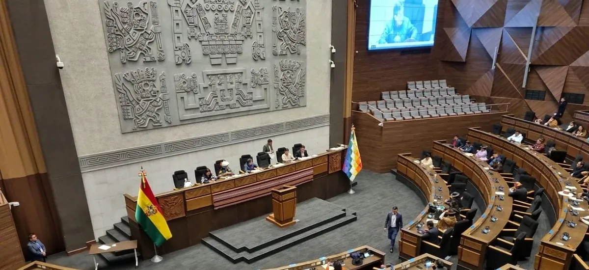 El crédito del FMI abre una pelea en la Asamblea: ¿dólares para la crisis o inversión para reactivar la economía?